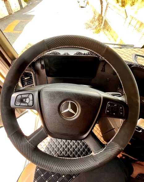 DİKİŞLİ DİREKSİYON KILIFI KARBON DERİ / NUBUK DERİ GRİ DİKİŞLİ MERCEDES TIR KAMYON İÇİN ürün görseli 1