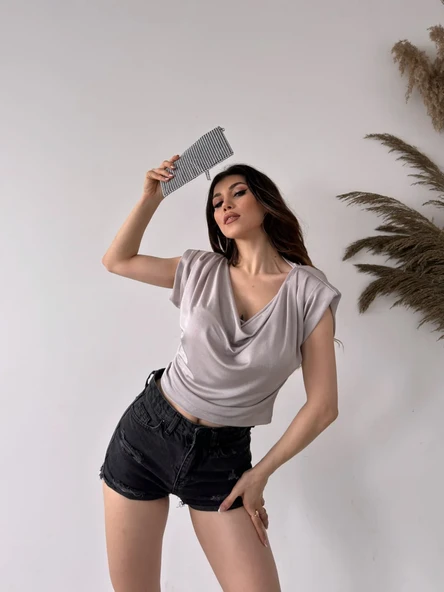 Vatkalı Degaje Yaka Buzzy Bluz - Resim 5