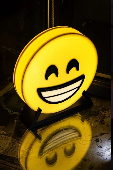 Gülen Surat Emoji Tasarımlı Dekoratif Aydınlatma ürün görseli 1