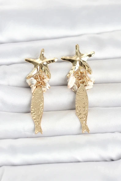 Deniz Yıldızı ve Balık Detaylı Krem Taşlı Gold Renk Kadın Küpe ürün görseli 1