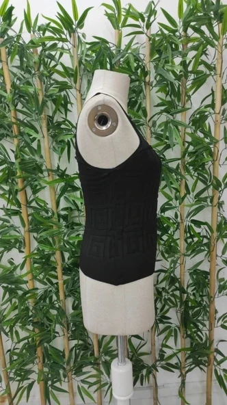 Kadın Askılı Geometrik Desen Triko Bluz - Resim 6