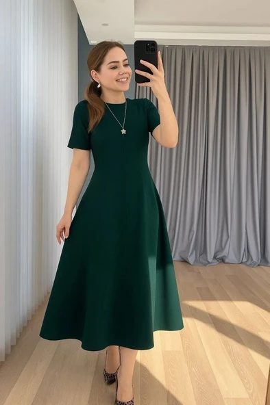 Kadın Kısa Kollu Bisiklet Yaka Maksi Boy Ithal Krep Elbise ürün görseli 1