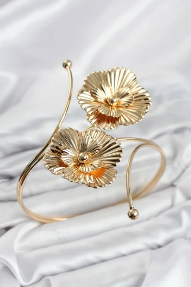 Pazu Bileklik Gold Renk Pirinç Çiçek Model ürün görseli 1