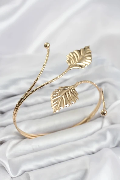 Pazu Bileklik Gold Renk Pirinç Yaprak Model ürün görseli 1