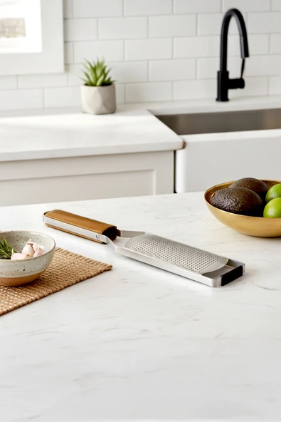 Kitchen Life Akasya Saplı Paslanmaz Çelik Rende - 18/10 Stainless Steel Sebze Rende Aparatı ürün görseli 1
