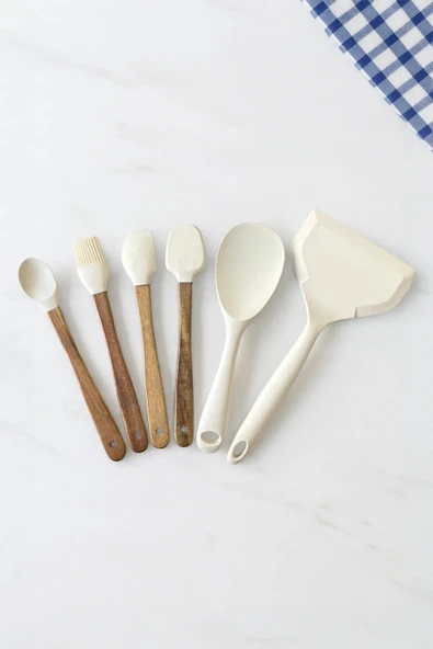 Kitchen Life Ahşap Saplı 6’lı Silikon ve Mutfak Gereçleri Seti – Isıya Dayanıklı Spatula, Kaşık ve Fırça Seti Bej ürün görseli 1