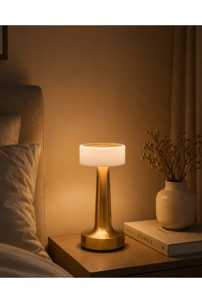 Gold Kare LED Masa Lambası Şarjlı Dimmer Kontrollü Dekoratif Işık ürün görseli 1