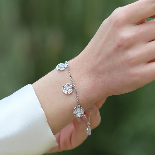 Yonca Bvlgari Zirkon Taşlı Gümüş Bileklik ürün görseli 1