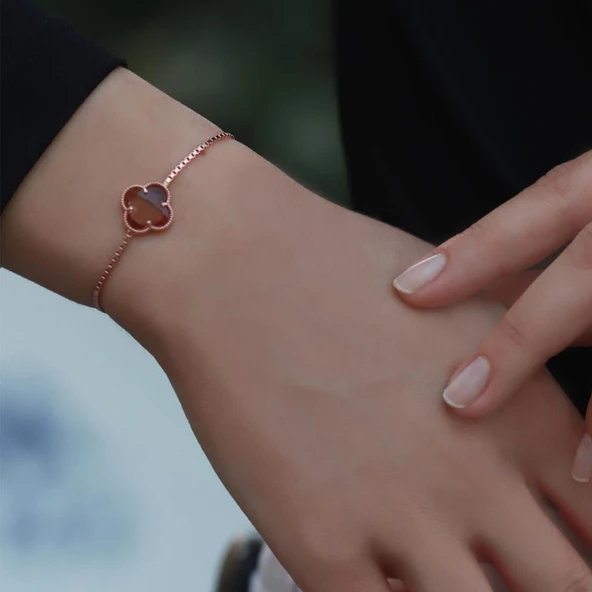 İkonik Alhambra Yonca Zultanit Taşlı Rose Gold Kaplama Asansörlü Bileklik ürün görseli 1