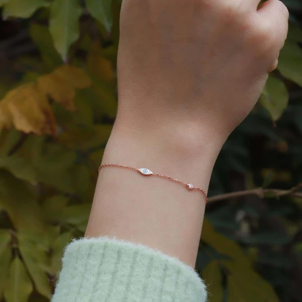 Göz Figürlü Zirkon Taşlı Mine İşli Rose Gold Kaplama Gümüş Bileklik ürün görseli 1