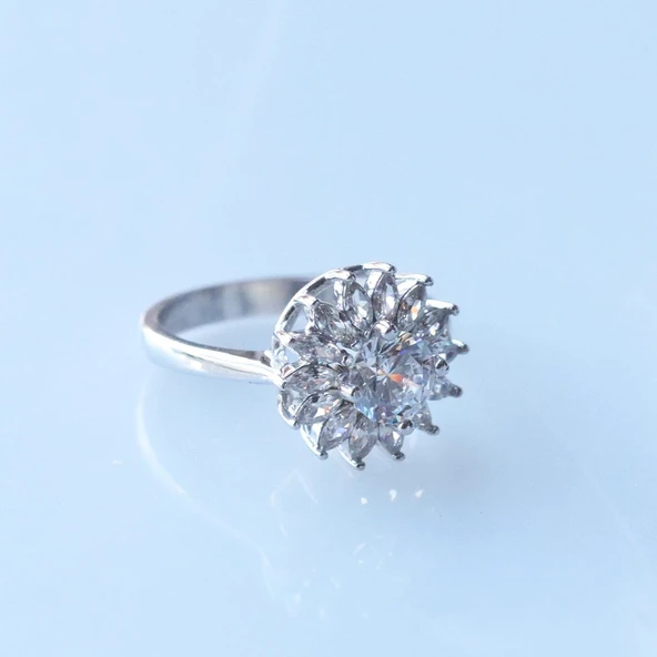 Starlight Diamond Çiçek Gümüş Yüzük - Resim 3