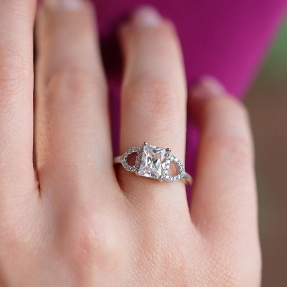 Emerald Kesim 925 Ayar Sky Diamond Gümüş Yüzük ürün görseli 1