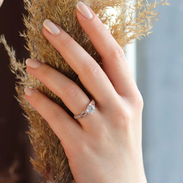 Round Kesim tasarım Rose Gold Kaplama Sky Diamond Yüzük ürün görseli 1