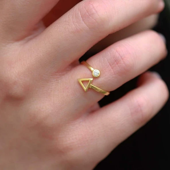 Gold Kaplama Üçgen Zirkon Taşlı Ayarlanabilir Gümüş Yüzük ürün görseli 1
