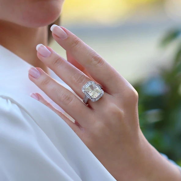 Emerald Icecut Taşlı Gümüş Yüzük ürün görseli 1
