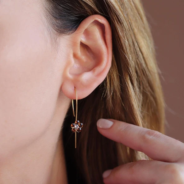 Çiçek Swarovski Taşlı Gold Kaplama Gümüş Çengel Küpe ürün görseli 1