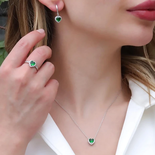 Kalp Pndr Model Yeşil Zirkon Taşlı Gümüş Set ürün görseli 1