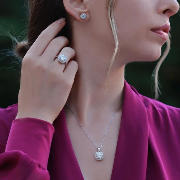 Round Kesim 3 Karat Tek Taş Model Starlight Diamond Set ürün görseli 1