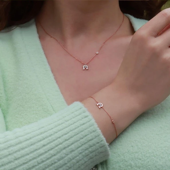 Şans Nalı Figürlü Zirkon Taşlı Mine İşli Rose Gold Kaplama Gümüş Takım ürün görseli 1
