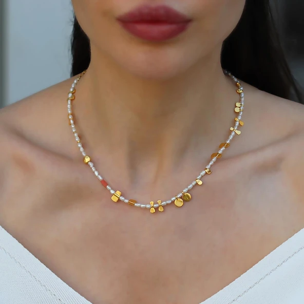 İnci Doğaltaşlı Gold Gümüş Kolye ürün görseli 1