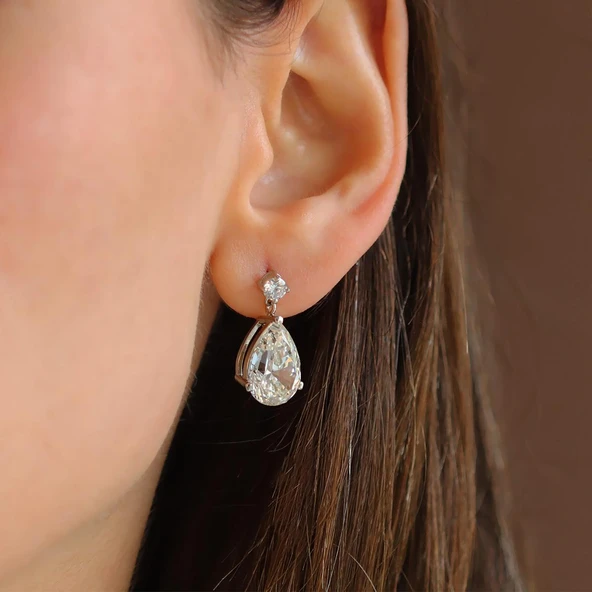 Damla Taşlı Sallantılı Sky Diamond Gümüş Küpe ürün görseli 1