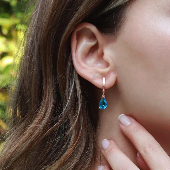 Damla Modeli Turkuaz Taşlı Rose Gold Kaplama Gümüş Küpe ürün görseli 1