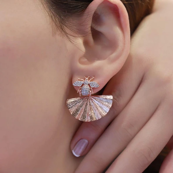 Arı Rose Gold Kaplama Gümüş Küpe ürün görseli 1