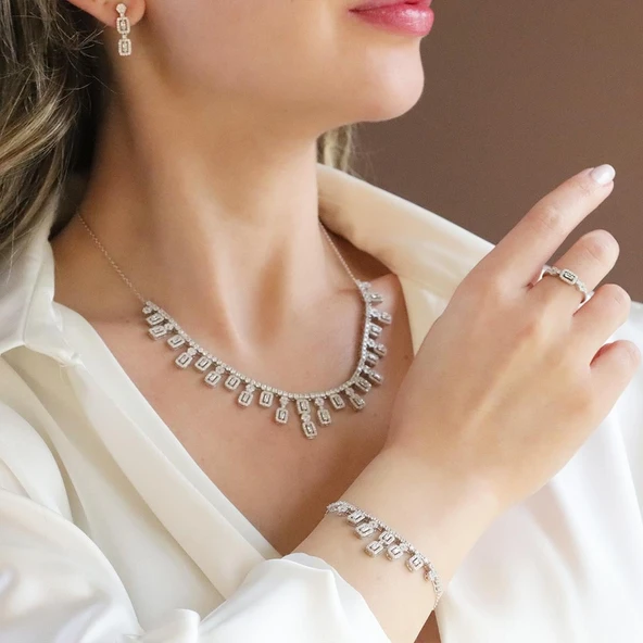 Baget Sarkıt Modeli Zirkon Taşlı Gümüş Set ürün görseli 1