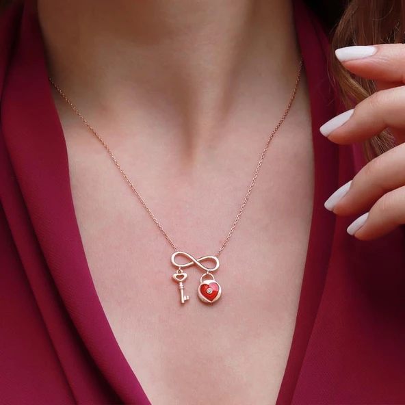 Sonsuzluğun Anahtarı Mineli Çift Taraflı Rose Gold Kaplama Gümüş Kolye ürün görseli 1