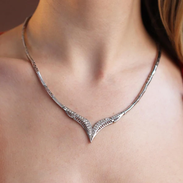 V Model Taşlı Gerdanlık - Resim 3