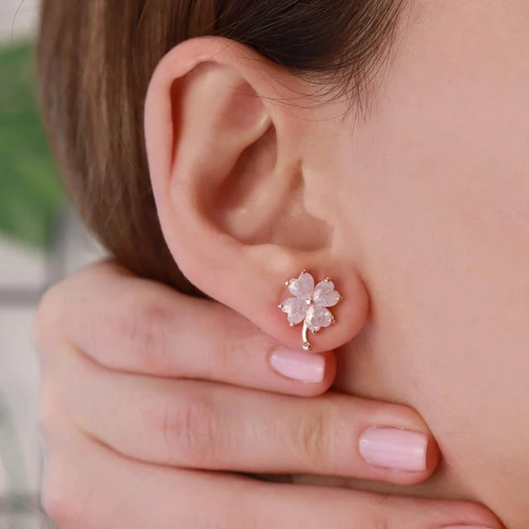 Zirkon Taşlı Rose Gold Kaplama Gümüş Yonca Küpe ürün görseli 1
