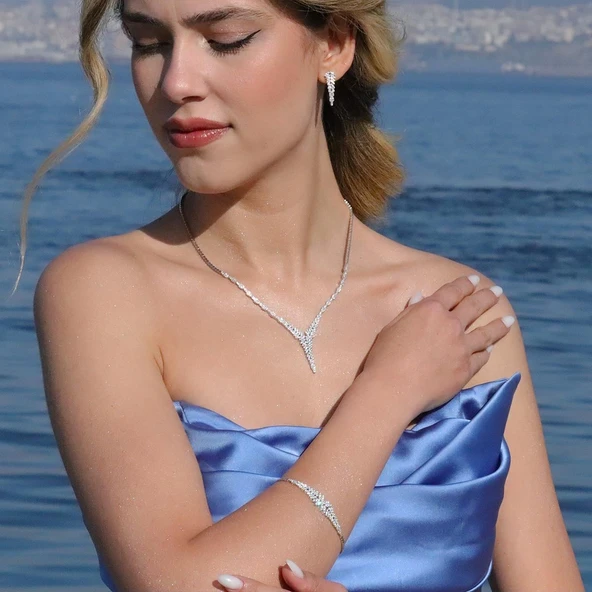 Yaprak Modeli Taşlı Starlight Diamond Gümüş Set - Resim 5