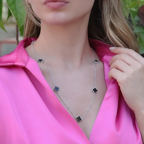 İkonik Alhambra Modeli Siyah Mine İşli Gümüş Kolye - Resim 2