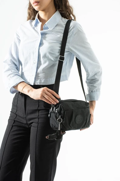 Çapraz Askılı Ultra Hafif Çok Cepli Omuz Çantası Siyah Model: (571-7M) ürün görseli 1