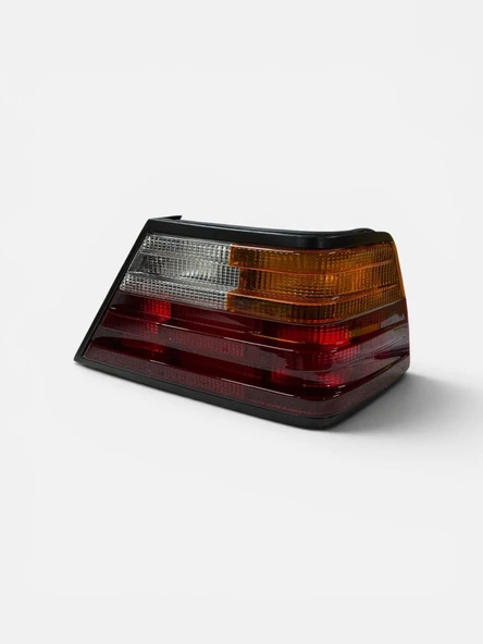 DEPO MERCEDES BENZ W124 E CLASS E SERİSİ SAĞ ARKA STOP LAMBASI SARI SİNYAL DUYSUZ 1985-1993 ürün görseli 1