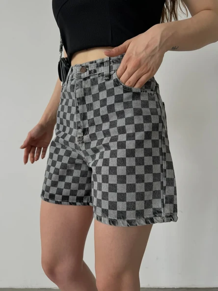 Paçası Püsküllü Desenli Denim Şort - Resim 4