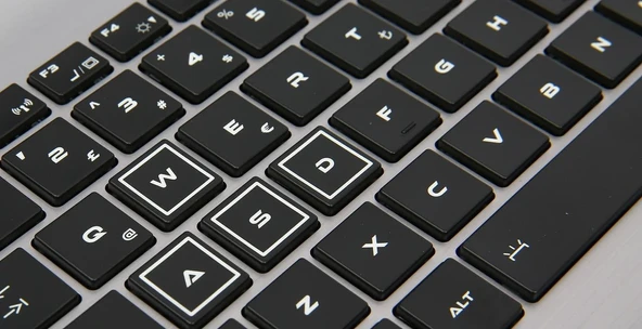 Quanta NL8C Klavye Işıklı ürün görseli 1
