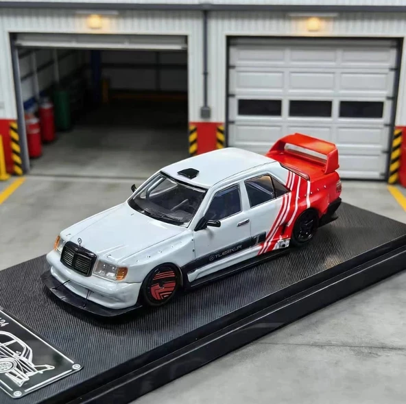 Rhino Model 1/64  Mercedes Benz 190E w124 White Red Stripe ürün görseli 1