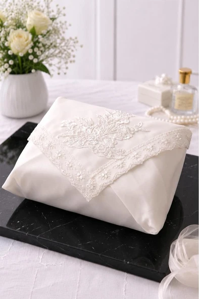Dilay Saten Lüks Nişan Bohçası 90x90 cm Krem ürün görseli 1