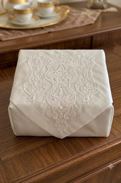 Saten Lüks Nişan Bohçası 90x90 cm Krem ürün görseli 1