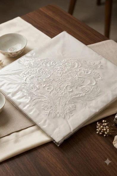 Dilan Saten Lüks Nişan Bohçası 90x90 cm Krem ürün görseli 1