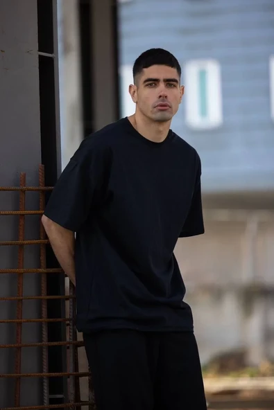 Erkek Düz T-shirt Kısa Kol Bisiklet Yaka Regular Fit Rahat Kalıp Günlük Tişört - Siyah ürün görseli 1