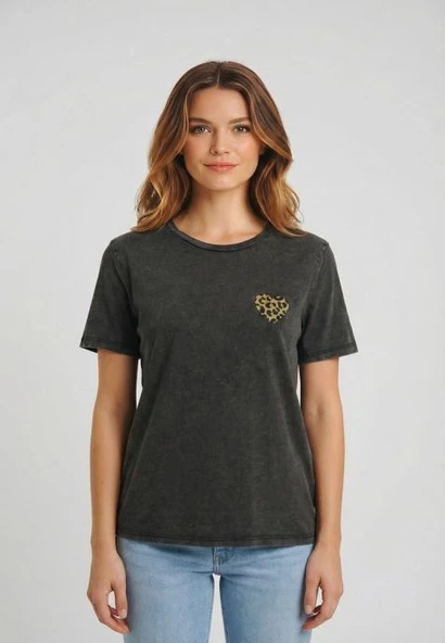 ONLLUCY S/S EMB. TOP BOX CC CS JRS  Kadın T-Shirt 15366076 ürün görseli 1