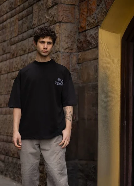 Unisex Bisiklet Yaka Baskılı Oversize T-shirt - Siyah ürün görseli 1
