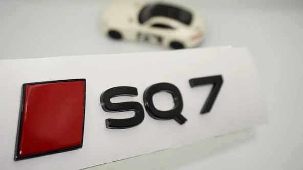 DK Tuning SQ7 2025+ Bagaj Siyah Kırmızı Yazı Logo Arma Audi İle Uyumlu ürün görseli 1