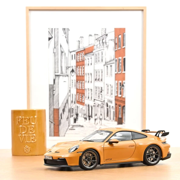 Norev 187387 1/18 Porsche 911 GT3 2021 Bahama Yellow ürün görseli 1