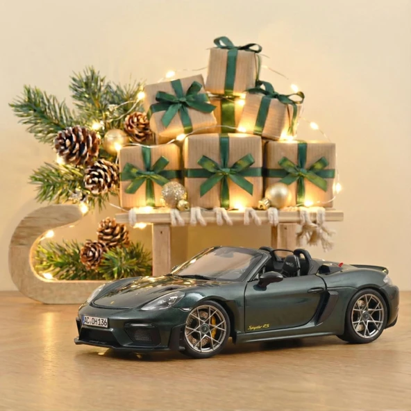 Norev 187272 1/18 Porsche 718 Spyder RS w/ Weissach Pack 2023 Forest Green ürün görseli 1