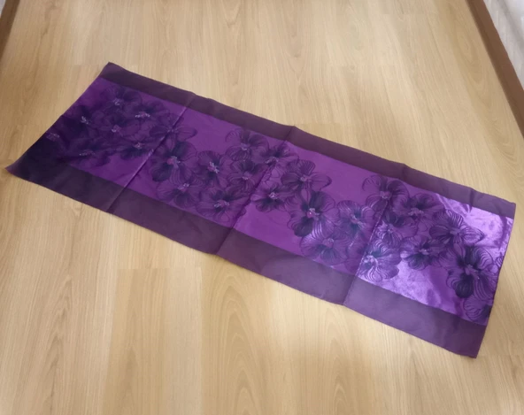 MOR ÇİÇEKLİ RUNNER MASA ÖRTÜSÜ 47x120cm ürün görseli 1
