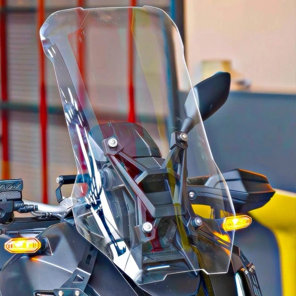 Moto Üçel Honda Adv 350 Uyumlu Füme Tur Camı ürün görseli 1