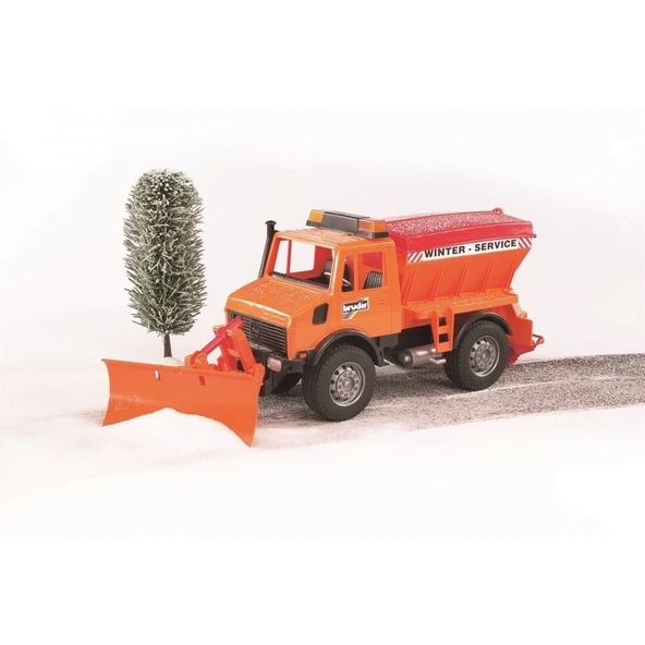 Mercedes Benz Unimog Kar Temizleyici Ve Tuzlayıcı ürün görseli 1